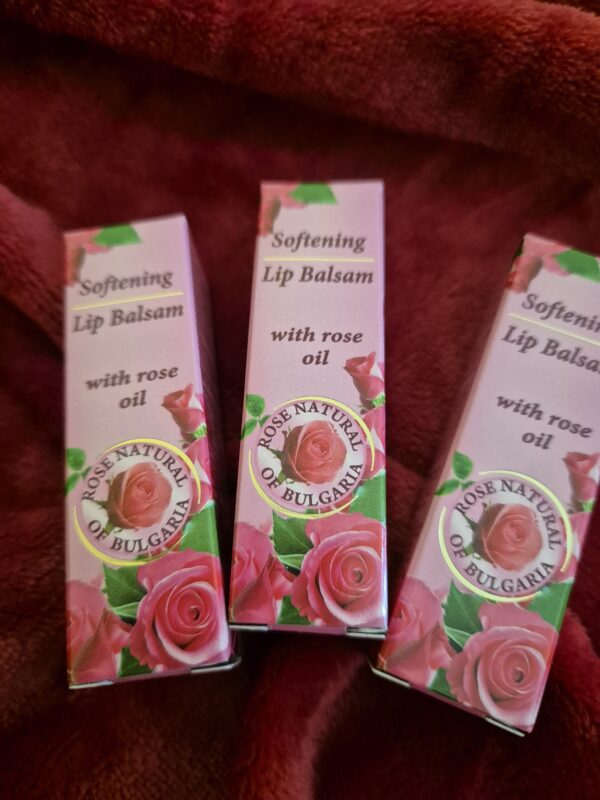 Minkštinantis lūpų balzamas, Rose Natural iš Bulgarijos
